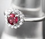 Изящное серебряное кольцо с ярким рубином
