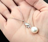 Серебряное колье с  жемчугом и перламутром