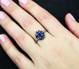Серебряное кольцо с васильковым кианитом и черными шпинелями