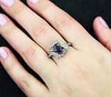 Оригинальное серебряное кольцо с насыщенно-синим сапфиром