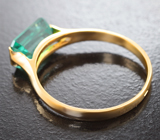 Золотое кольцо с «неоновым» апатитом 1,92 карата