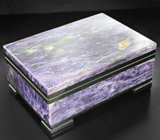 Шкатулка для украшений из сибирского чароита, серпентина и долерита