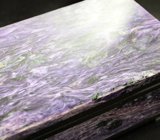 Шкатулка для украшений из сибирского чароита, серпентина и долерита