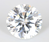 Бесцветный муассанит 1,8 карата