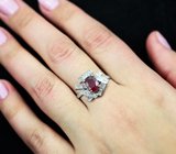 Оригинальное серебряное кольцо с ярким насыщенным рубином