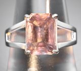 Скаполит с пурпурным скаполитом 3,21 карата