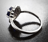 Серебряное кольцо с синим и разноцветными сапфирами бриллиантовой огранки