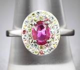 Праздничное серебряное кольцо с рубином и разноцветными сапфирами бриллиантовой огранки