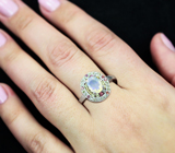 Серебряное кольцо с ограненным эфиопским опалом и разноцветными сапфирами бриллиантовой огранки