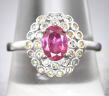 Серебряное кольцо с ярким рубином и разноцветными сапфирами