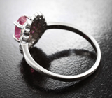 Серебряное кольцо с ярким рубином и разноцветными сапфирами