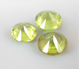 Набор из 3 уральских демантоидов 0,71 карата