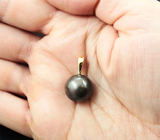 Стильный золотой кулон с крупной черной морской жемчужиной 17,15 карата