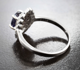 Серебряное кольцо с насыщенно-синим и разноцветными сапфирами бриллиантовой огранки