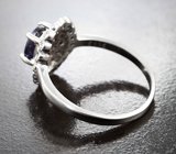 Серебряное кольцо с насыщенно-синим и разноцветными сапфирами бриллиантовой огранки