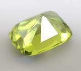 Яркий перидот 5,07 карата