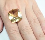Крупный! Чистейший цитрин авторской огранки 32,64 карата 