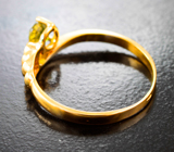 Золотое кольцо с ярким уральским демантоидом 0,47 карата