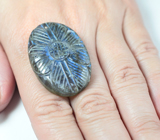 Крупный резной лабрадорит 64,61 карата