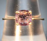 Золотое кольцо с редким гранатом со сменой цвета 1,41 карата