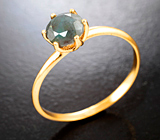 Классическое золотое кольцо с насыщенным уральским александритом 1,04 карата
