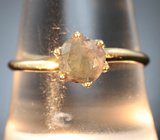 Классическое золотое кольцо с насыщенным уральским александритом 1,04 карата