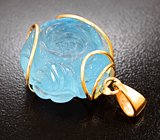 Золотой кулон с крупным ярким резным аквамарином 30,97 карата