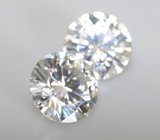 Крупная пара бесцветных муассанитов 3,62 карата 