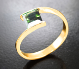 Золотое кольцо с "неоновым" зеленым турмалином 1,09 карата