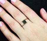 Золотое кольцо с "неоновым" зеленым турмалином 1,09 карата