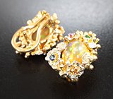 Массивные золотые серьги с кристаллическими эфиопскими опалами 2,6 карата, разноцветными сапфирами, цаворитами и бриллиантами