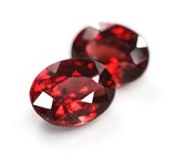 Пара пиропов гранатов 4,96 карата