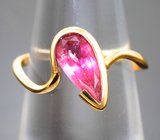 Золотое кольцо с неоново-розовым турмалином 1,37 карата