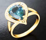 Золотое кольцо с редким зелено-синим турмалином 2,67 карата и бесцветными цирконами