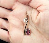 Золотой кулон с пурпурно-розовым турмалином 1,86 карата и бесцветным цирконом 1,87 карата