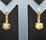 Золотые серьги с хризобериллами с эффектом кошачьего глаза 2,05 карата и бриллиантами