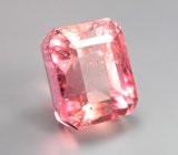 Крупный оранжевато-розовый турмалин 7,62 карата 