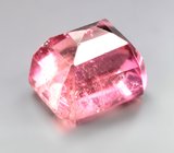 Крупный оранжевато-розовый турмалин 7,62 карата 