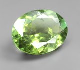 Яркий желтовато-зеленый турмалин 3,78 карата 