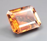 Крупный желтовато-оранжевый турмалин 12,17 карата