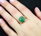 Золотое кольцо с крупным насыщенным уральским изумрудом 5,23 карата и бриллиантами