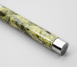 Шариковая ручка со серпентинитом