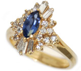 Изящное кольцо с сапфиром и бриллиантами Золото