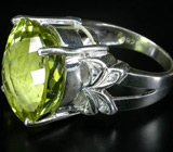Кольцо с роскошным цитрином оттенка "Зеленое Золото" и цирконами Серебро 925