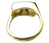 Изящное кольцо с александритом и бриллиантами Золото