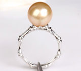 Кольцо с золотистой жемчужиной и бриллиантами Золото
