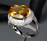 Кольцо с золотистым цитрином и бриллиантами Золото